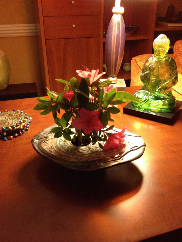 I had time to make a flower arrangement.